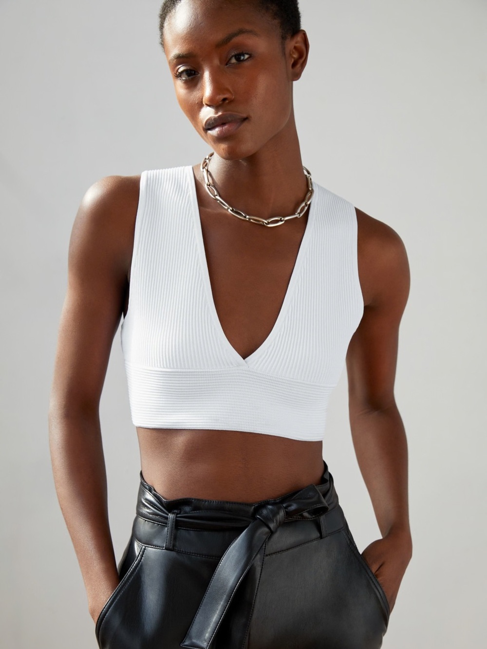 Aritzia Babaton Sculpt Knit Deep V Tank White